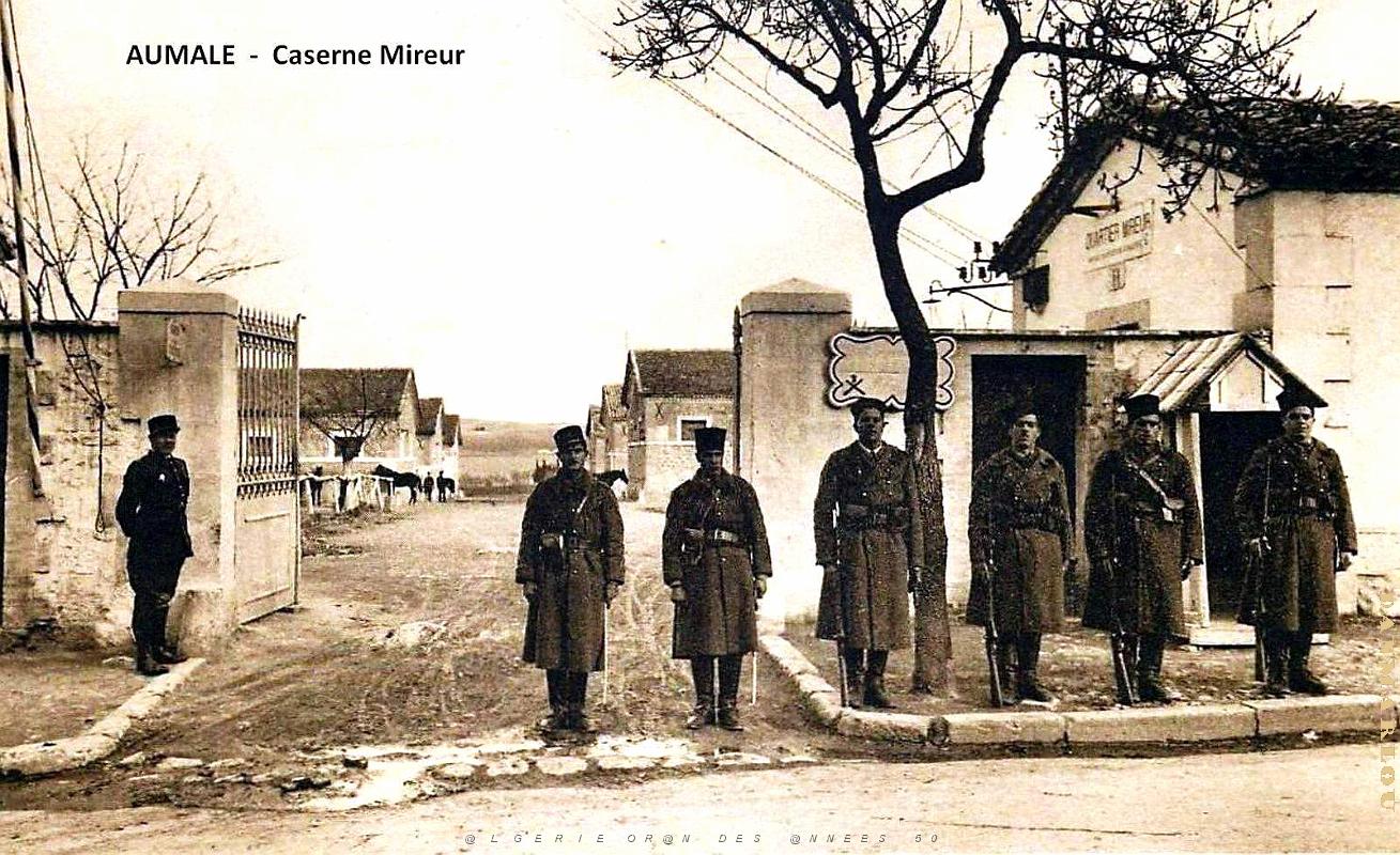 Aumale - Caserne Mireur.jpg